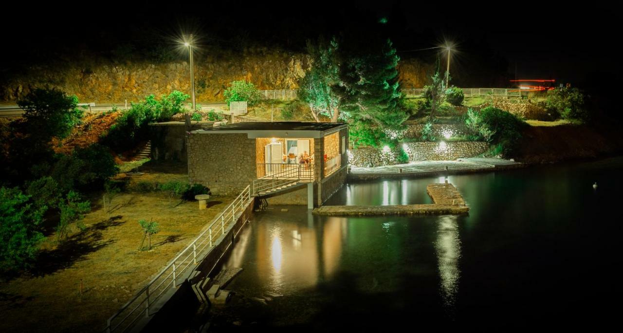 スタリグラード Kuca Za Odmor Jelenaヴィラ エクステリア 写真